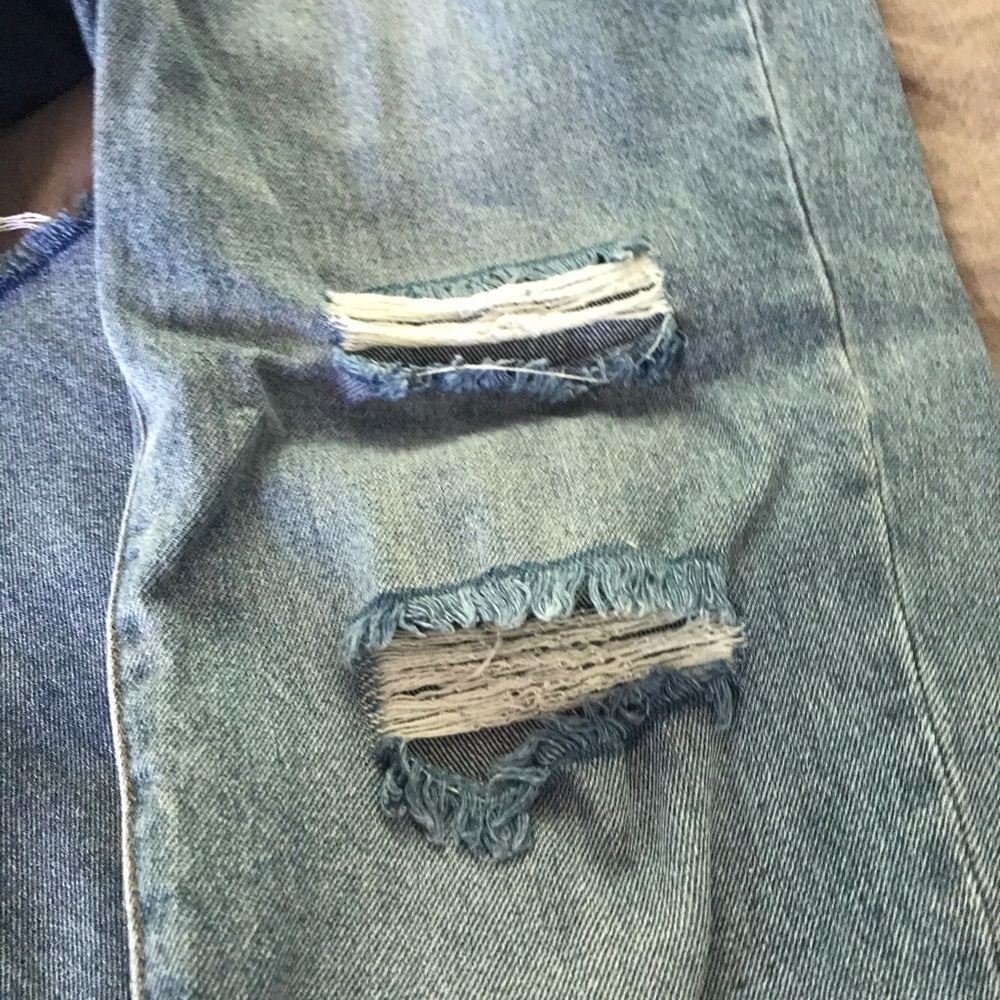 DSTLD High Rise Distressed Jeans - Picture 4 of 6